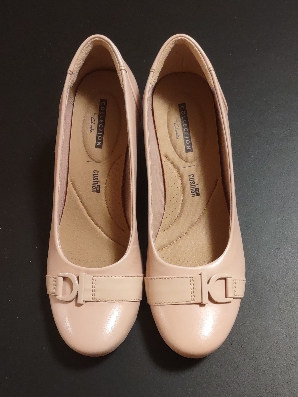 Brand-new Clarks Women's Pale Blush Leather Ballet Flats with Buckle